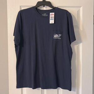 New vineyard vine tee